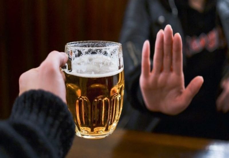 Hãy tránh xa rượu bia trong quá trình điều trị bệnh thần kinh quay