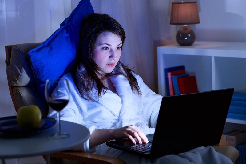 Tại sao những người thức khuya thường có nguy cơ suy giảm trí nhớ?
