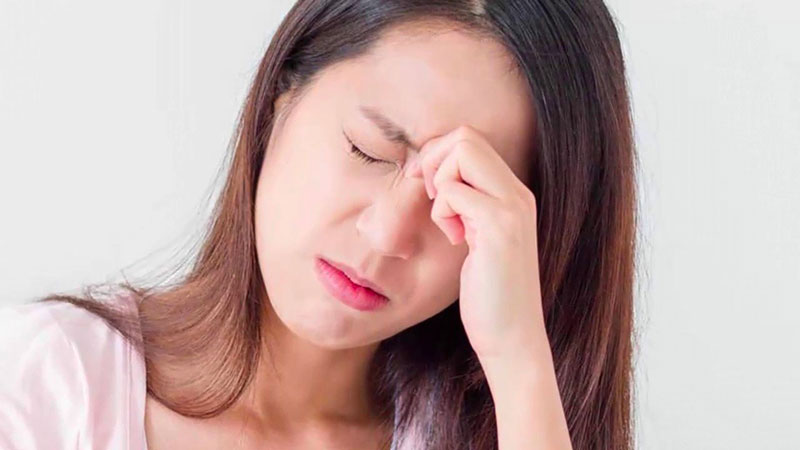 Chảy nước mắt thường xuyên có thể là biểu hiện của một loại bệnh lý về mắt