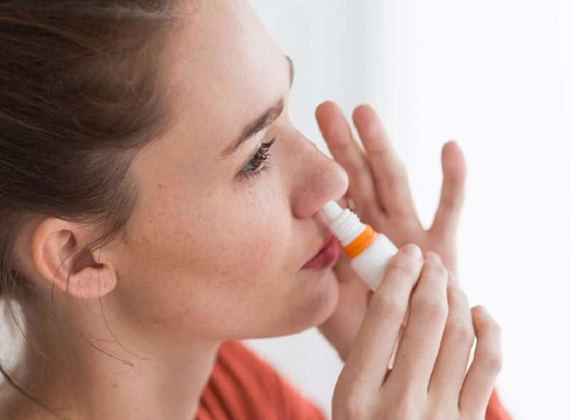 Dùng ống hít mũi có thể mang lại cảm giác dễ thở, thông thoáng mũi khi bị ngạt mũi