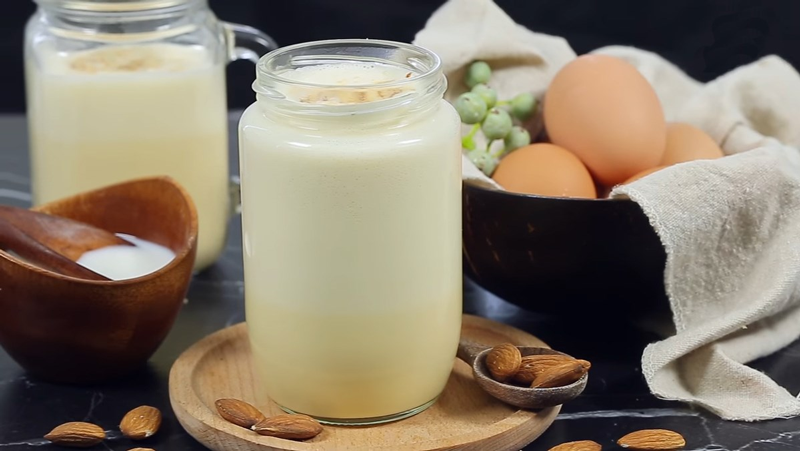 Vitamin D trong trứng giúp tăng cường hấp thu canxi từ các thực phẩm khác