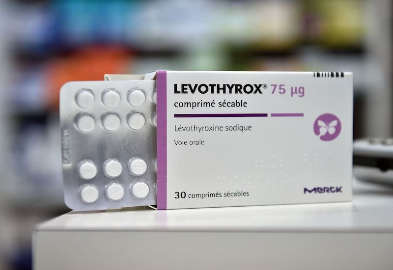 Cách chọn mua và sử dụng thuốc điều trị tuyến giáp levothyroxin hiệu quả
