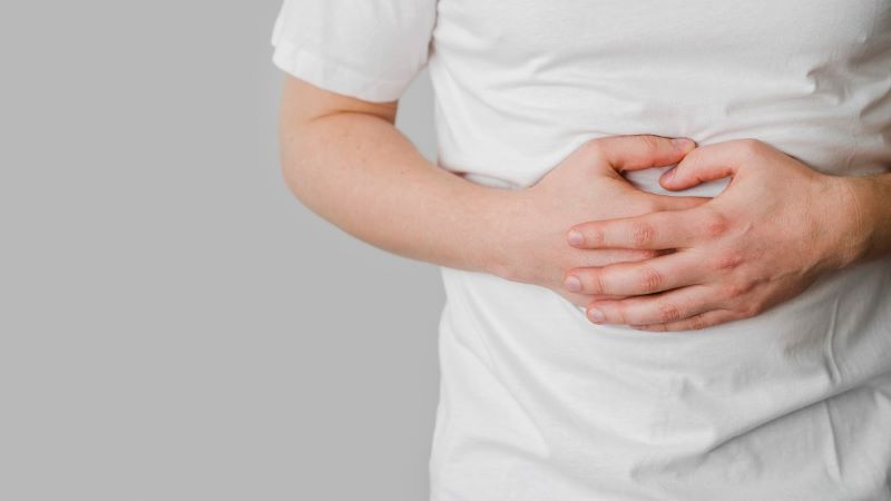 Khối u xuất hiện ở bụng có thể đi kèm với tình trạng đau, chướng bụng