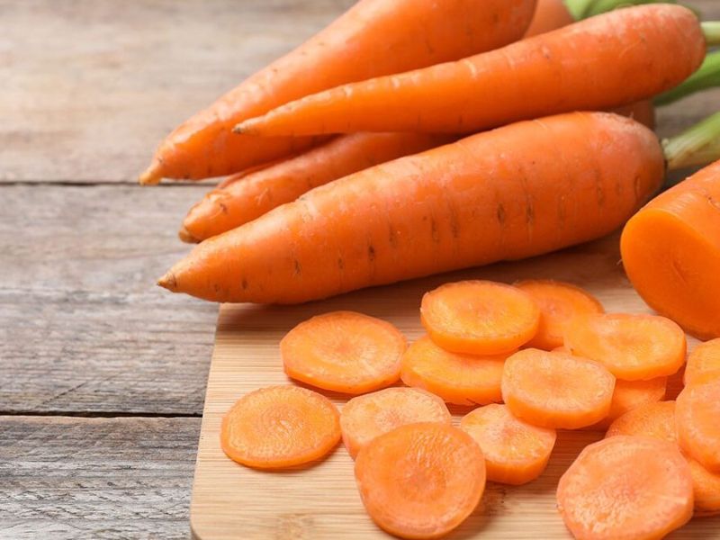 Cà rốt chứa nhiều vitamin C giúp hỗ trợ tăng cường hệ miễn dịch