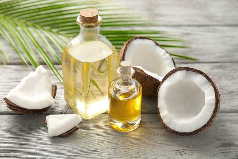 Có thể dùng dầu dừa để hỗ trợ điều trị viêm bao quy đầu tại nhà