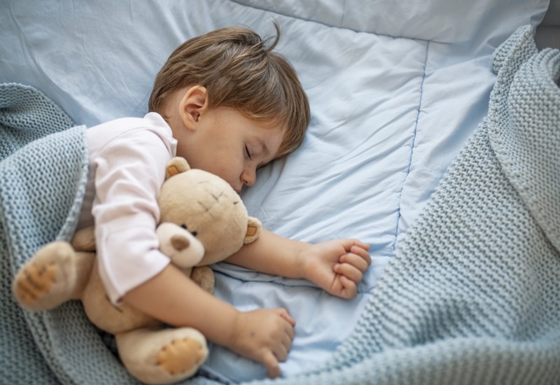 Giấc ngủ chất lượng giúp trẻ có được sự phát triển tốt về tinh thần để thoải mái hoạt động khi thức giấc