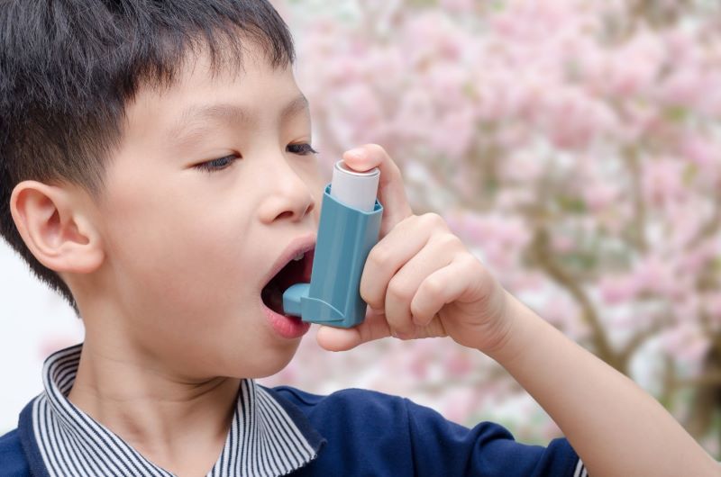 Trẻ em thuộc nhóm đối tượng dễ bị hen suyễn