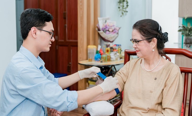 Dịch vụ lấy mẫu xét nghiệm tận nơi của MEDLATEC nhanh chóng, chính xác, bảo mật