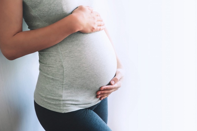 Tại sao thai nhi lớn phát triển có thể gây đau xương vệ?
