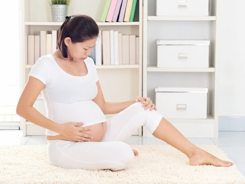 Tại sao lại có hiện tượng đau háng bên trái khi mang thai?
