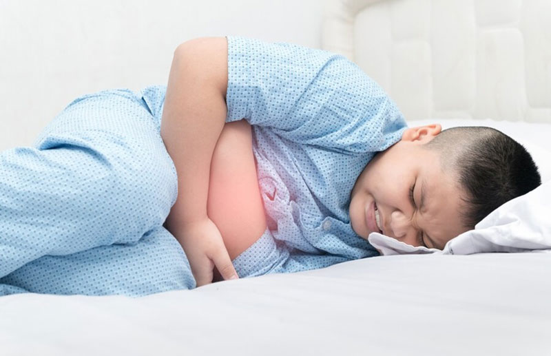 Trẻ bị đau bụng nôn không sốt là biểu hiện của một số bệnh lý