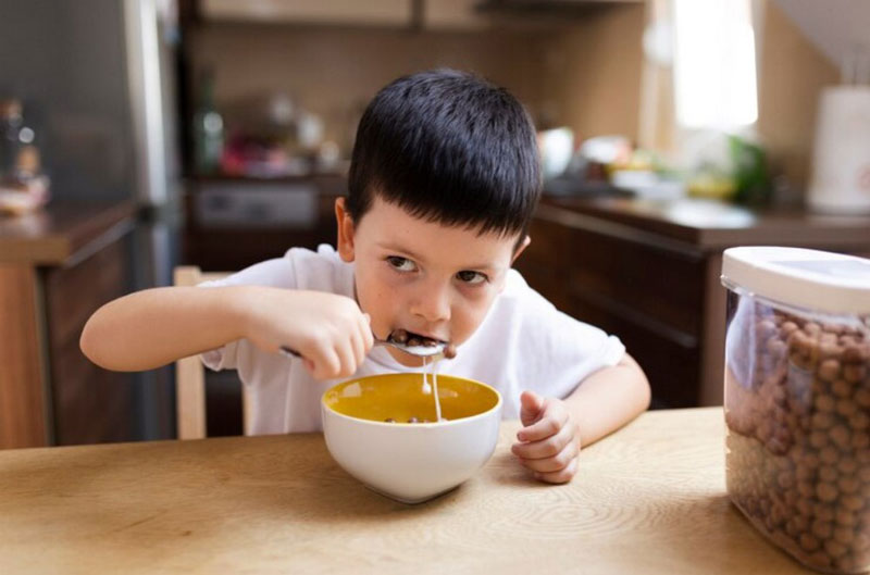 Trẻ bắt đầu thèm ăn và phục hồi nhanh sau giai đoạn nguy hiểm