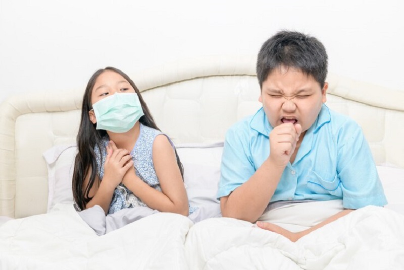 Nhiễm trùng đường hô hấp trên ở trẻ rất dễ lây lan