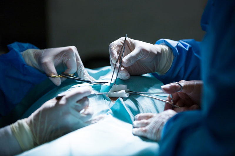 Phẫu thuật cấy ghép gan có thể được chỉ định nếu cần thiết