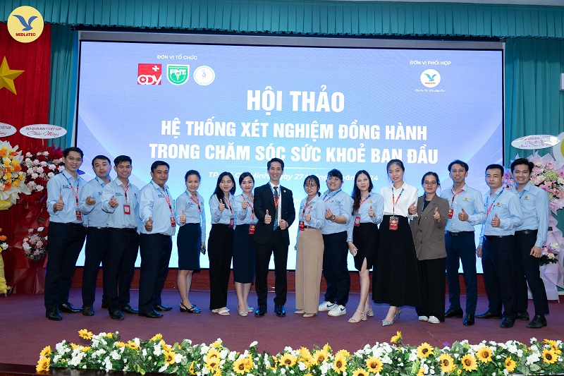 Đoàn cán bộ nhân viên của <a href='https://medlatec.vn/tin-tuc/xet-nghiem-tai-nha-tp-ho-chi-minh-khach-hang-uu-tien-lua-chon-medlatec-s58-n28147'  title ='MEDLATEC TP Hồ Chí Minh'>MEDLATEC TP Hồ Chí Minh</a> tham gia Hội thảo chụp ảnh tại sự kiện