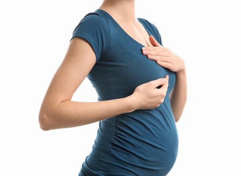 Dấu hiệu và cách giảm mẹ bầu tức ngực với những phương pháp tự nhiên