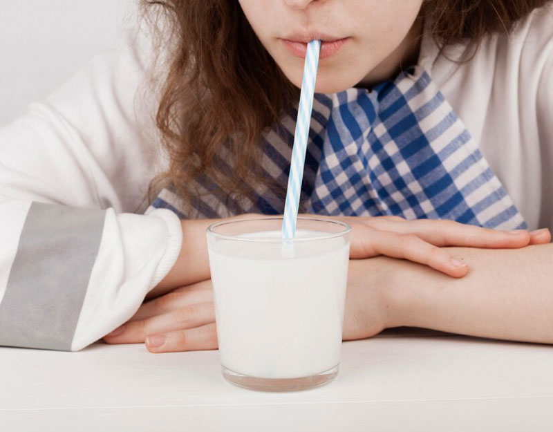 Người bệnh được khuyến khích uống sữa hàng ngày