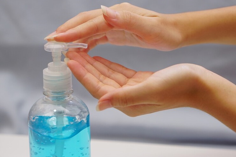 Rửa tay sát khuẩn để phòng tránh lây nhiễm virus gây bệnh