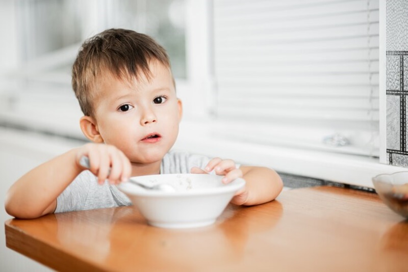Cho trẻ ăn những món ăn dễ tiêu