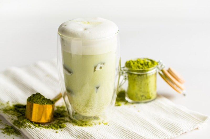 Không nên uống trà sữa matcha thường xuyên để tránh gây tăng cân