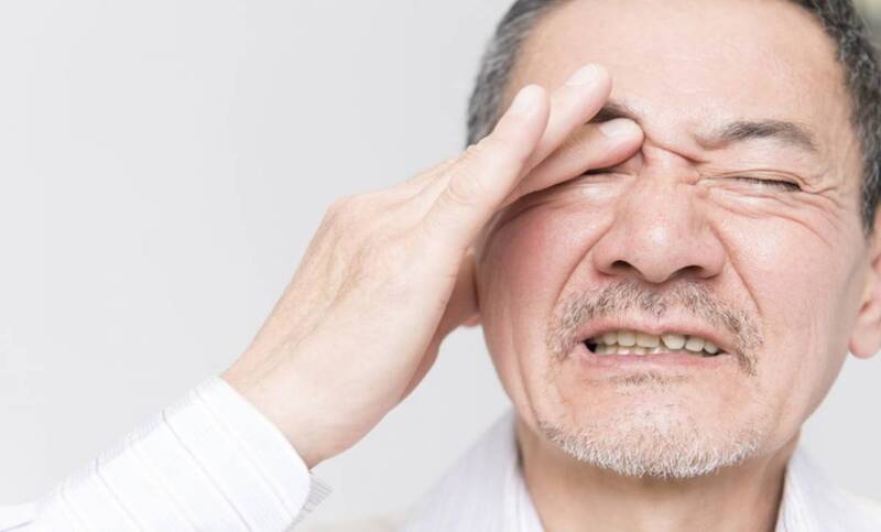 Các triệu chứng và dấu hiệu của mất thị lực?
