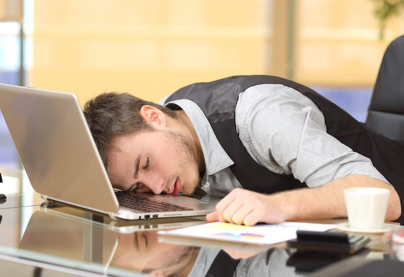 Triệu chứng bóng đè và trương lực cơ (cataplexy) có liên quan đến bệnh ngủ rũ không? 
