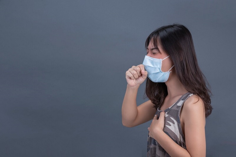 Người bệnh bị ho nhiều khi mắc bệnh viêm phế quản