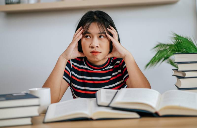 Giảm khả năng tập trung là dấu hiệu điển hình của sa sút trí tuệ