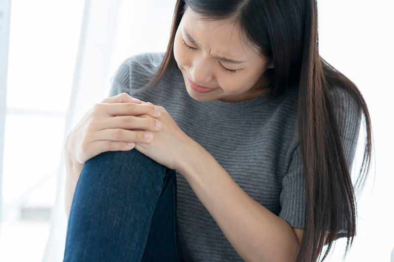 Bầm tím có thường xuất hiện do các chấn thương vật lý như ngã và đập