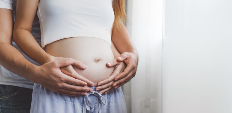 Tìm hiểu về em bé 24 tuần trong bụng mẹ phát triển như thế nào?