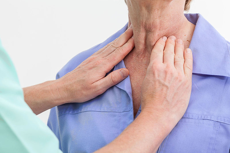 Rối loạn miễn dịch là nguyên nhân điển hình dẫn đến bệnh viêm tuyến giáp 