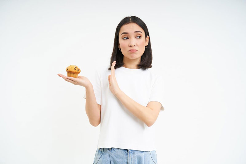Tùy yêu cầu phân tích, bệnh nhân cần nhịn ăn hoặc không trước khi làm xét nghiệm 