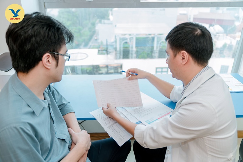 Người bệnh cần thường xuyên tái khám theo hướng dẫn của bác sĩ 