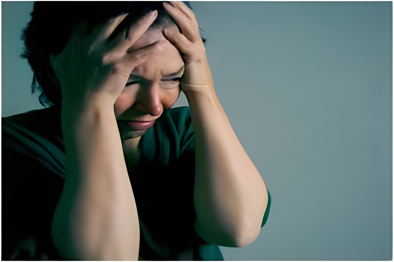Rối loạn lo âu ám ảnh sợ hãi là một nhóm bệnh đặc trưng bởi cảm giác sợ hãi quá mức mà không phù hợp với mức độ nguy hiểm thực tế. 