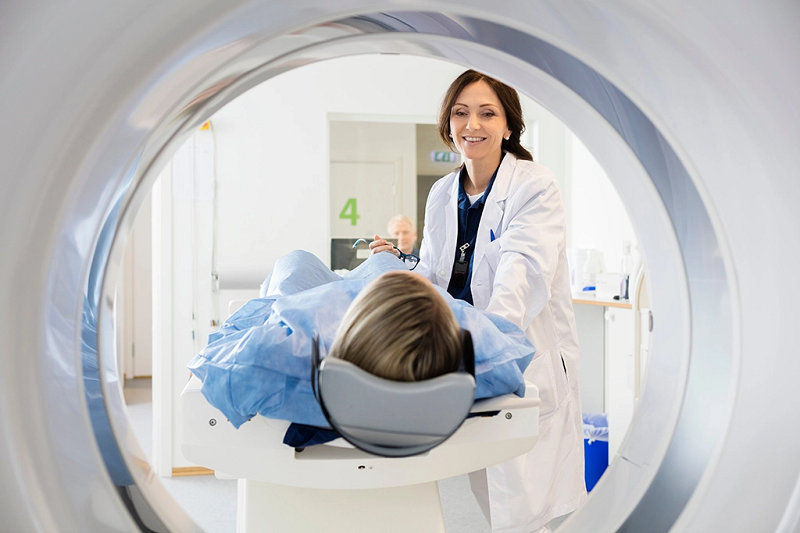 Chụp cộng hưởng từ (MRI) là phương pháp chính xác nhất để chẩn đoán vỡ túi ngực.