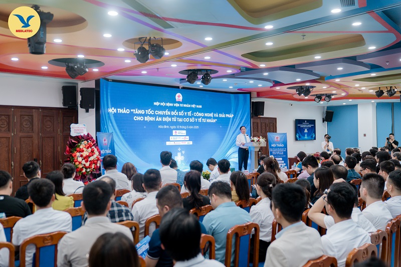Hội thảo được diễn ra trang trọng tại tòa nhà Cánh bướm thuộc Công viên Di sản các nhà khoa học Việt Nam 