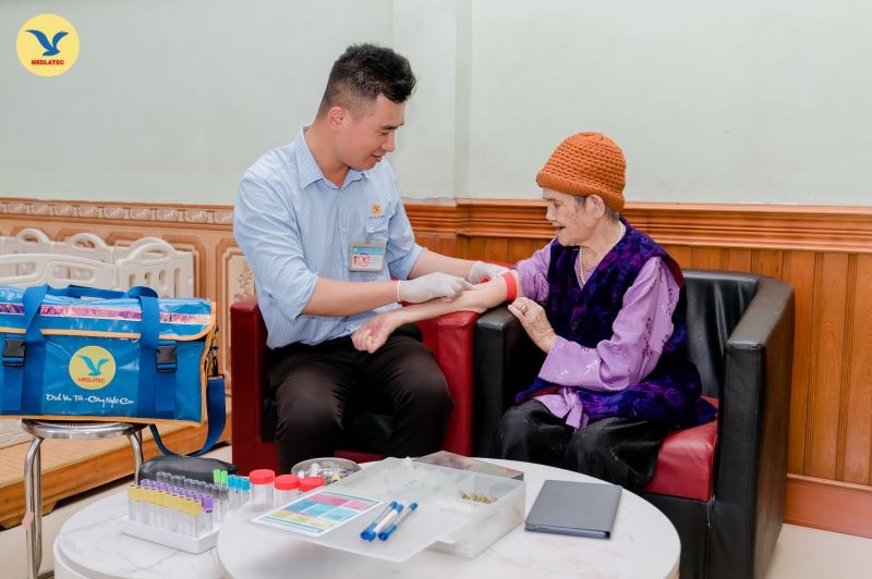 MEDLATEC đáp ứng dịch vụ lấy mẫu xét nghiệm tận nơi với nhiều ưu điểm nổi bật 