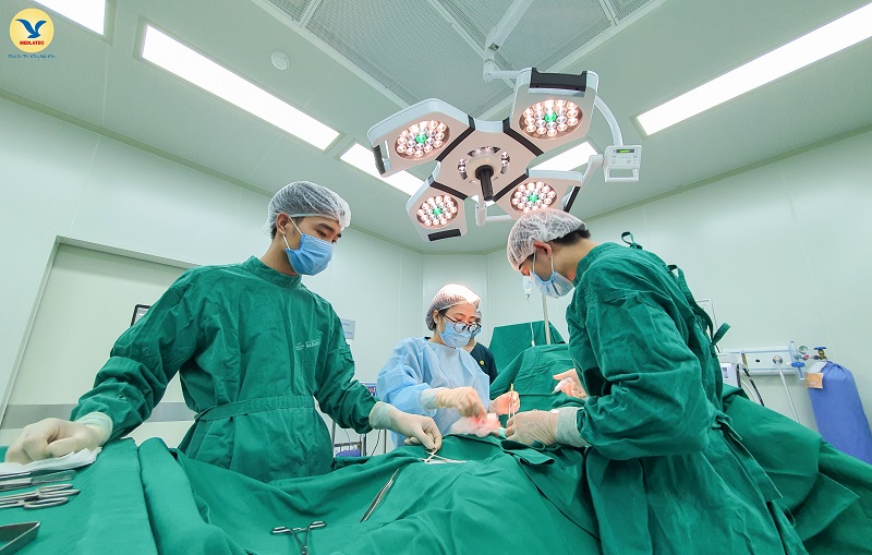 Phòng phẫu thuật hiện đại, tuân thủ nghiêm ngặt các quy định của Bộ Y tế tại MEDLATEC  