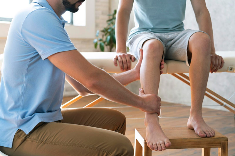 Tay chân bị tê liệt cũng là một trong những dấu hiệu cảnh báo đột quỵ