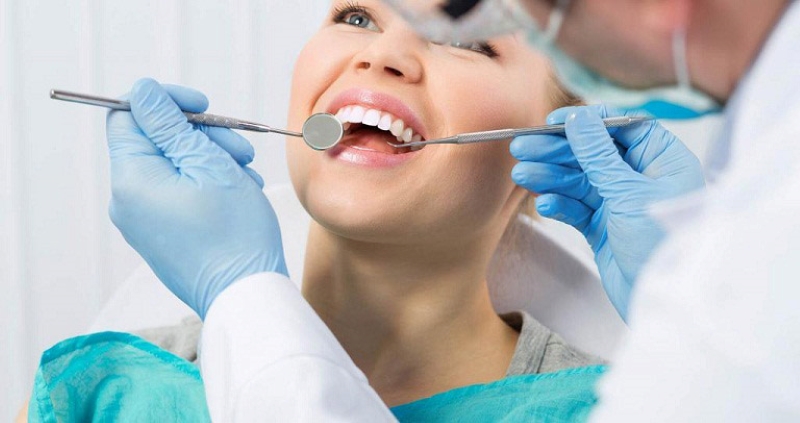 Chú ý lịch tái khám để kiểm tra tình trạng của cầu răng 