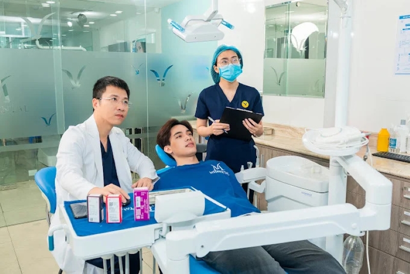 Tuân thủ lịch tái khám định kỳ để đảm bảo chất lượng răng sứ titan nói riêng và sức khỏe răng miệng nói chung 