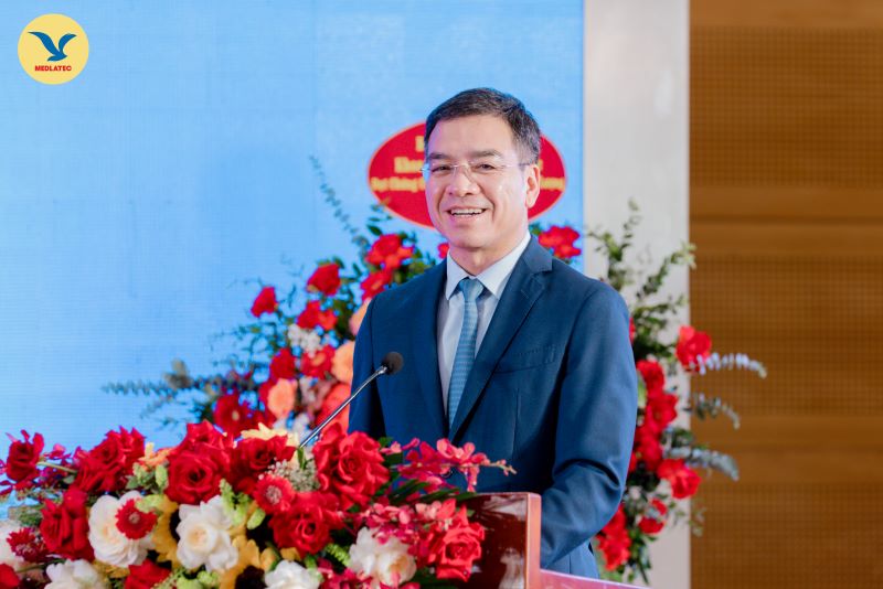 TS.BS Hà Anh Đức - Cục trưởng Cục Quản lý khám, chữa bệnh (Bộ Y tế) phát biểu tại buổi lễ 