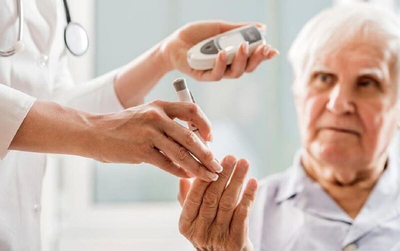 Người mắc tiểu đường không nên sử dụng nước mía 