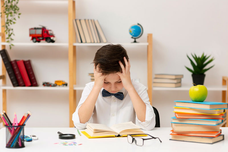 Khó tập trung là dấu hiệu thường gặp ở trẻ mắc hội chứng ADHD