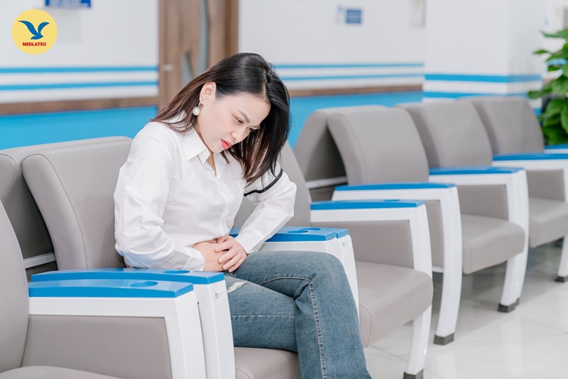 Nếu có biểu hiện nghi ngờ bị kiết lỵ, bạn nên đi khám sớm