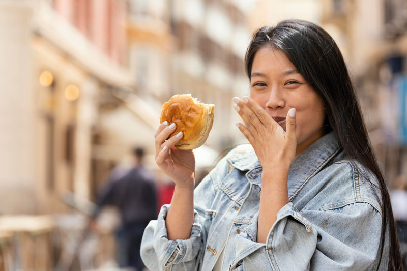 Ăn bánh mì với lượng vừa phải không ảnh hưởng nhiều đến cân nặng của bạn
