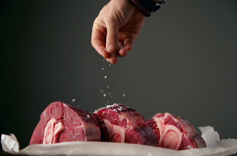 Cách rã đông thịt nhanh nhất bằng một số loại gia vị nhà bếp