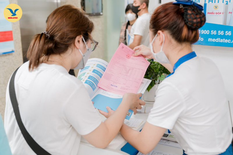 Bạn nên chủ động đi khám nếu có biểu hiện nghi ngờ ung thư dạ dày