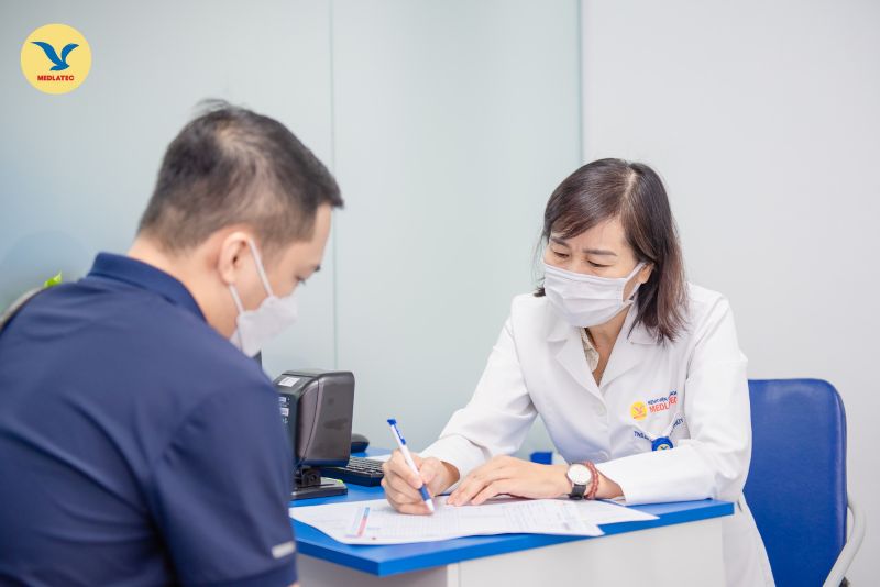 MEDLATEC tư vấn trực tiếp, xây dựng gói khám phù hợp với đặc thù công việc và nguy cơ sức khỏe của từng người lao động