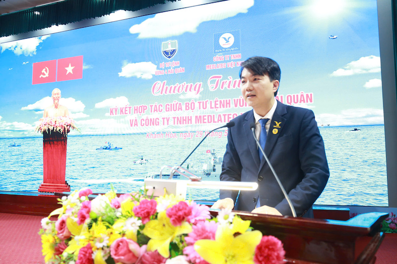 Ông Nguyễn Duy Hùng - Phó Tổng Giám đốc MEDLATEC GROUP phát biểu tại buổi lễ 